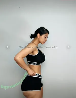 Jaelomain / thathoneydip nude photo #0211