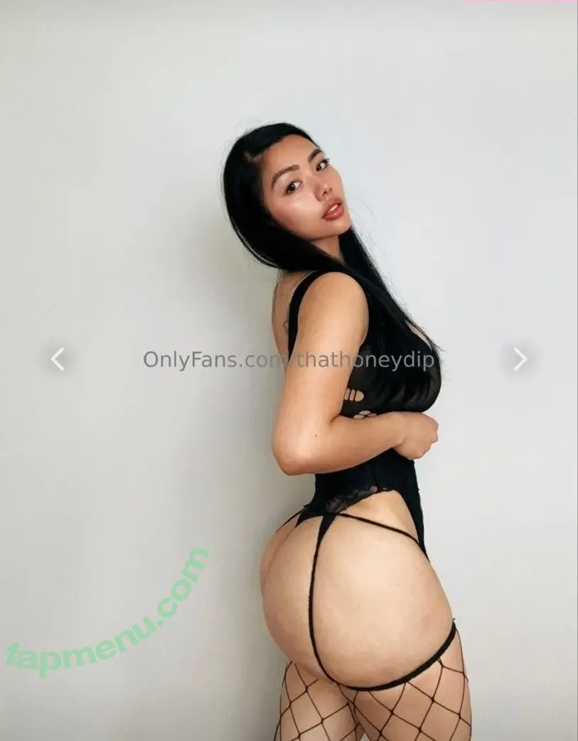 Jaelomain nude photo #0099 (thathoneydip)