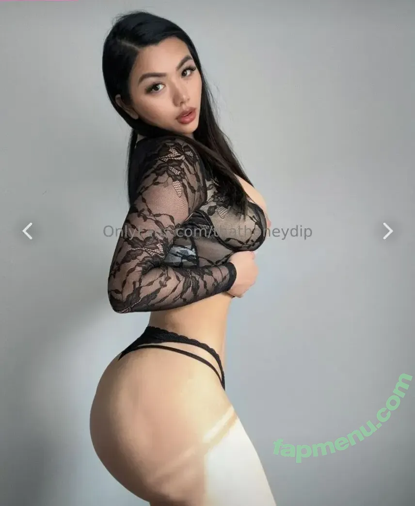 Jaelomain nude photo #0126 (thathoneydip)