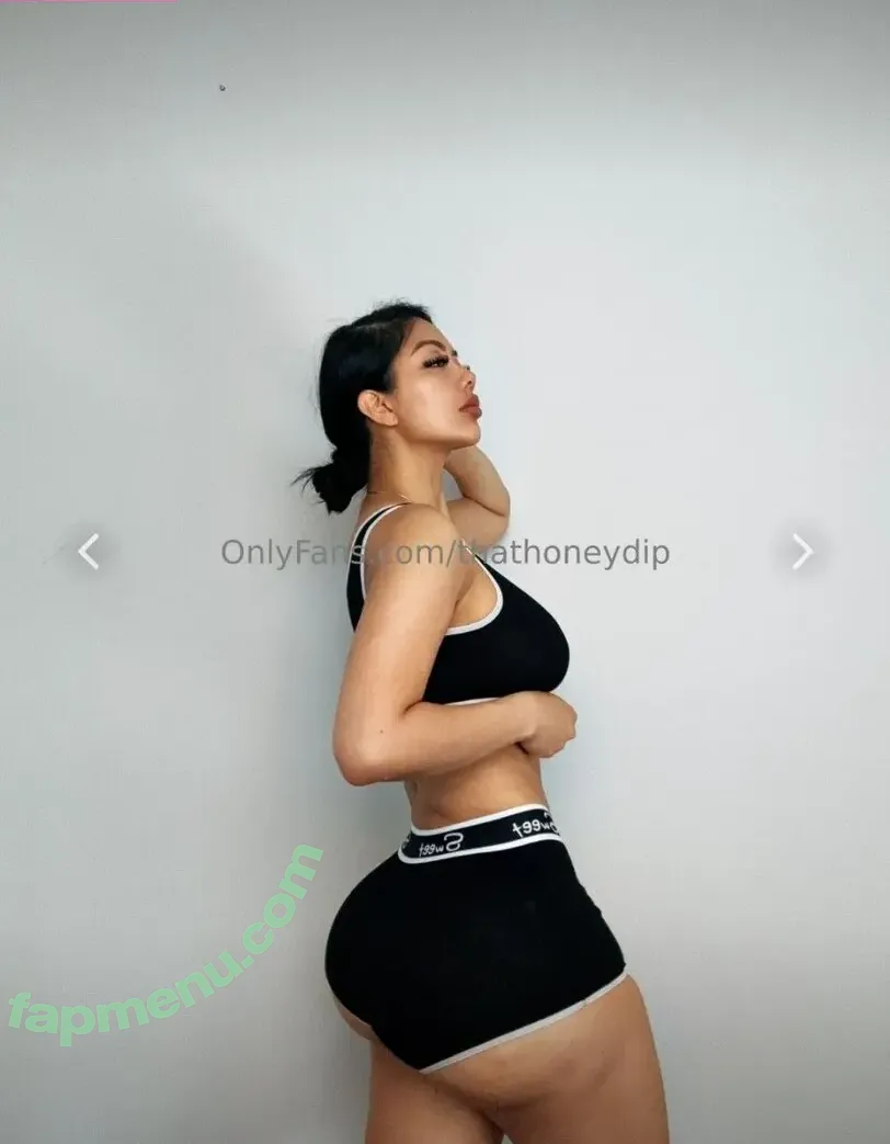 Jaelomain nude photo #0194 (thathoneydip)