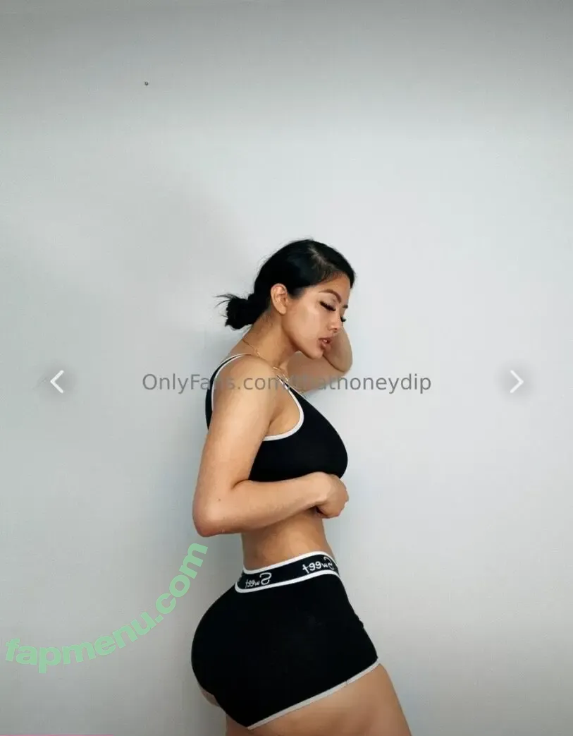 Jaelomain nude photo #0196 (thathoneydip)