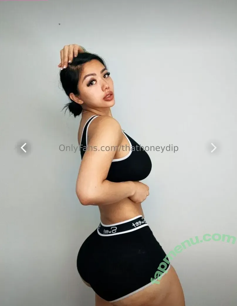 Jaelomain nude photo #0205 (thathoneydip)