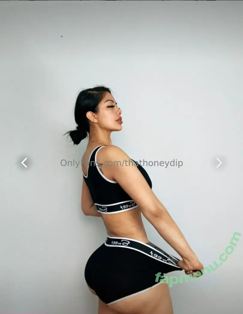 Jaelomain nude photo #0206 (thathoneydip)