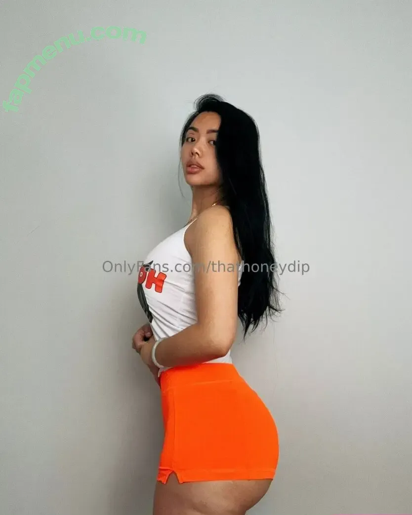 Jaelomain nude photo #0233 (thathoneydip)