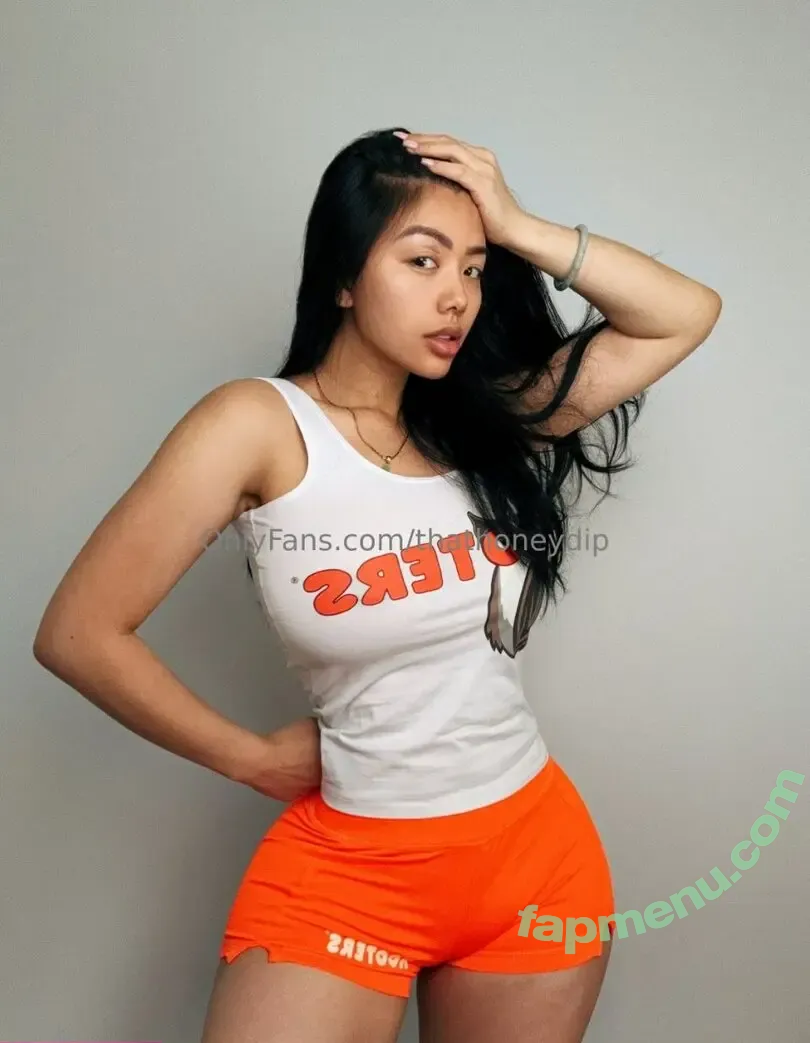 Jaelomain nude photo #0244 (thathoneydip)