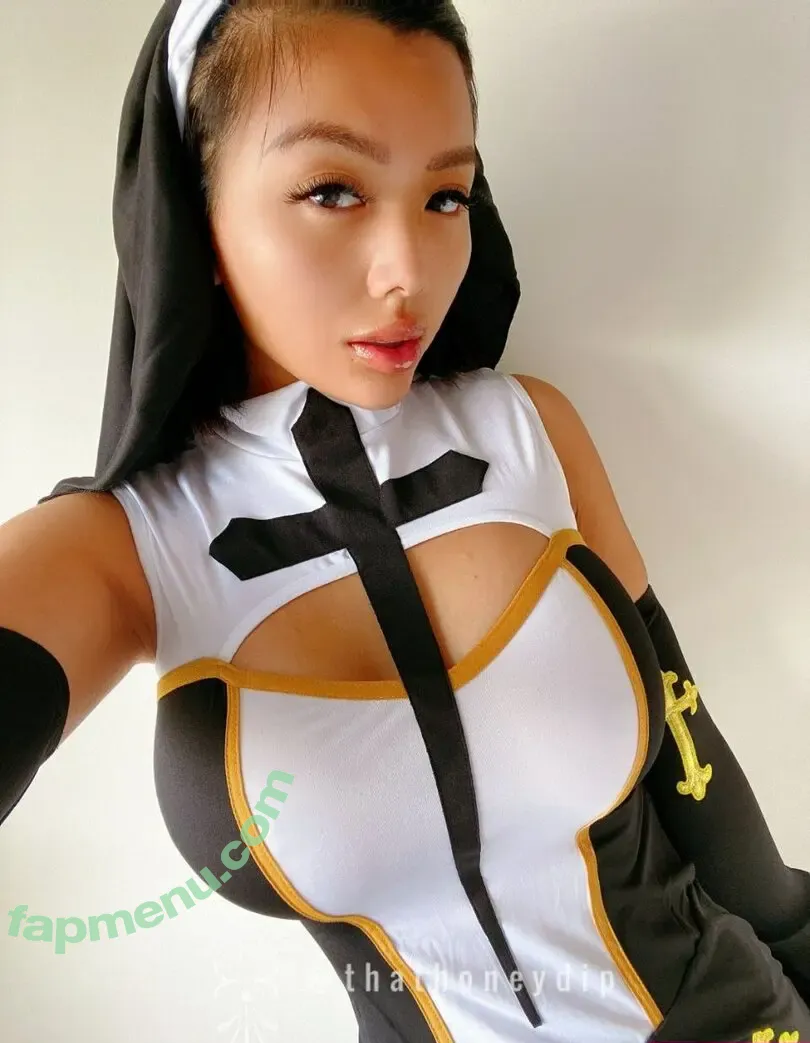 Jaelomain nude photo #0267 (thathoneydip)