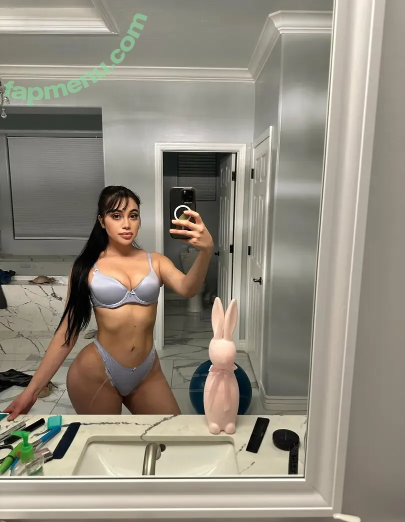 jailyneojeda nude photo #0008 (jailyneojeda)