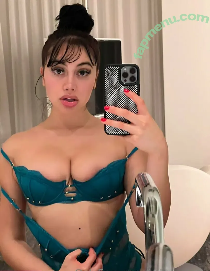 jailyneojeda nude photo #0013 (jailyneojeda)