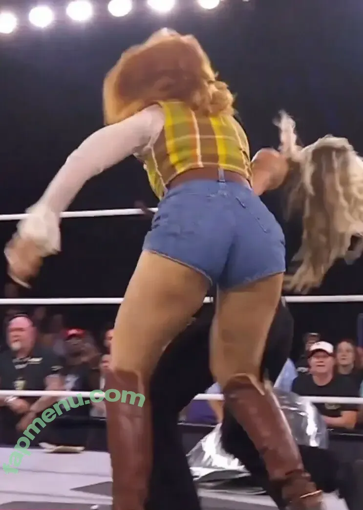 Jaime Hayter nude photo #0206 (jamiehayter)