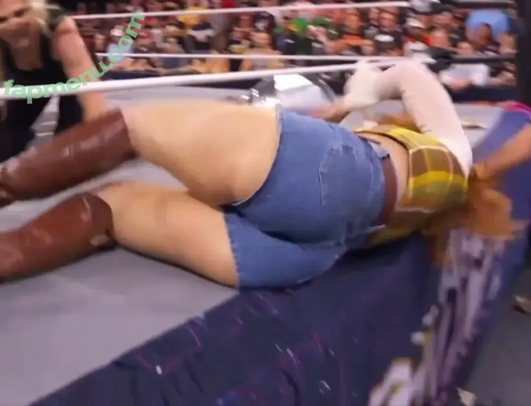 Jaime Hayter nude photo #0220 (jamiehayter)