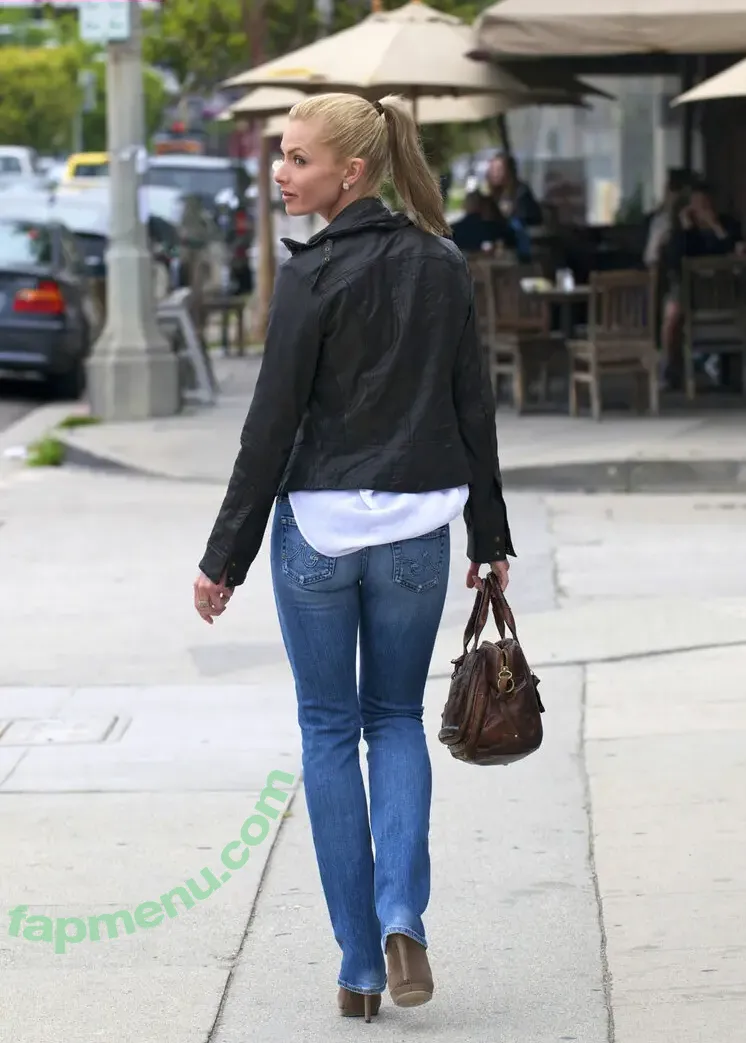 Jaime Pressly nude photo #0456 (jaimepressly / theJaimePressly)