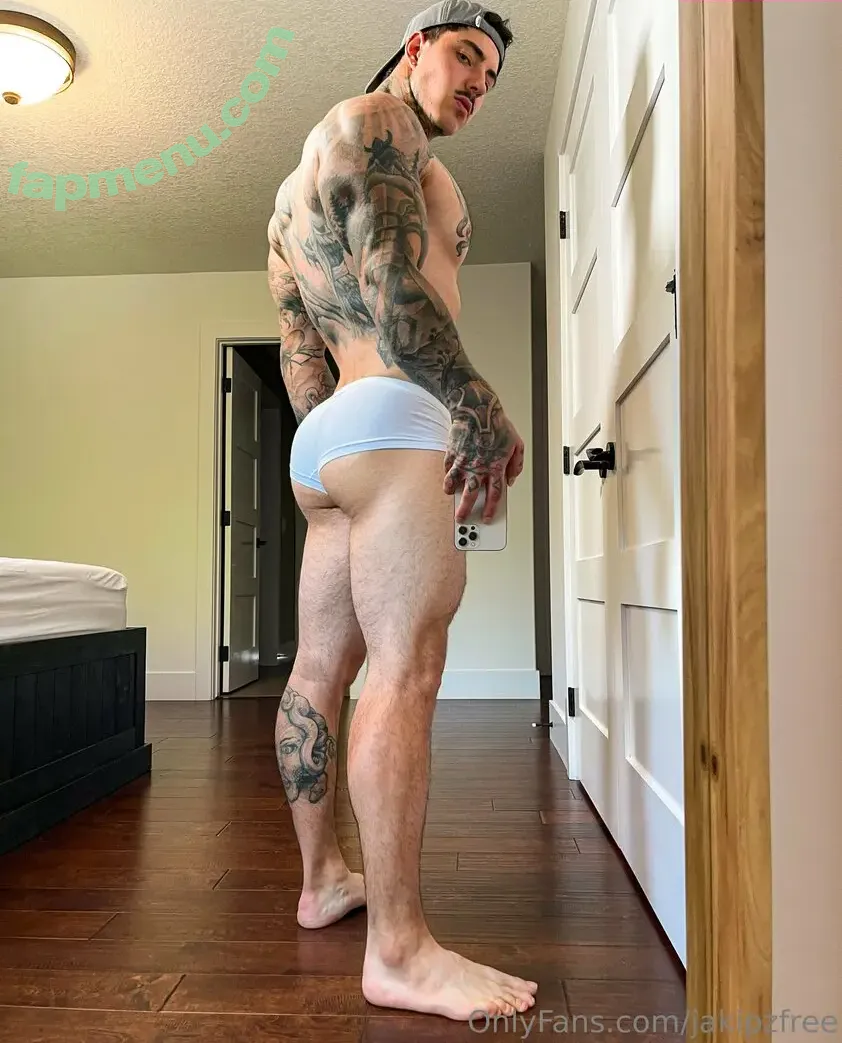 jakipzfree nude photo #0111 (jakeandrich)