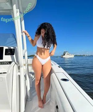  nude photo #0001
