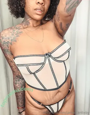jamaicanbxby / jamaican__dabrat nude photo #0022