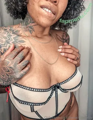 jamaicanbxby / jamaican__dabrat nude photo #0026