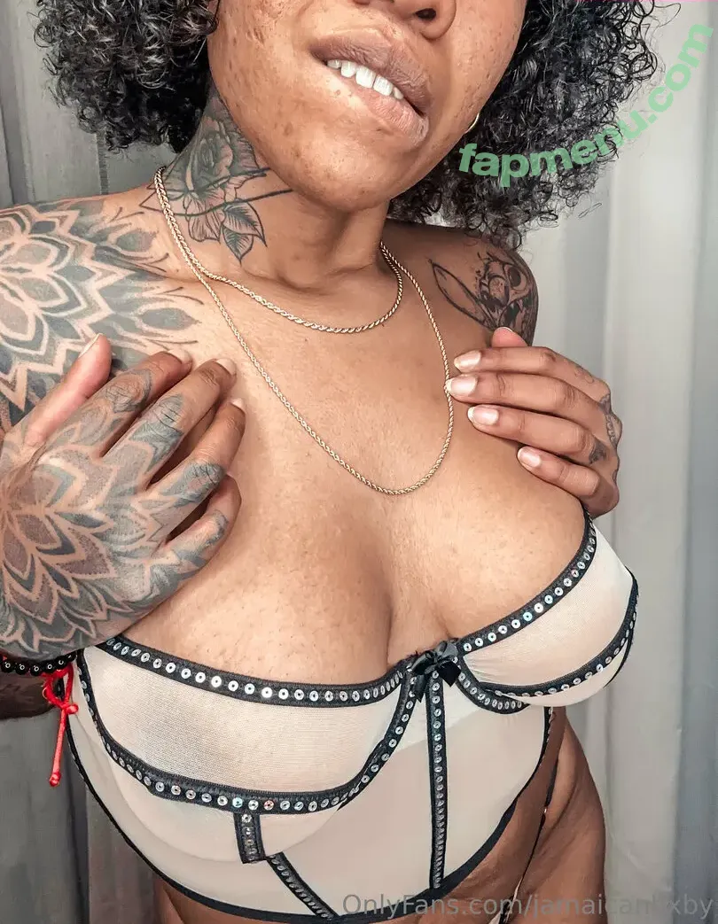 jamaicanbxby nude photo #0026 (jamaican__dabrat)