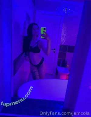 jamcola / jam_cola nude photo #0001