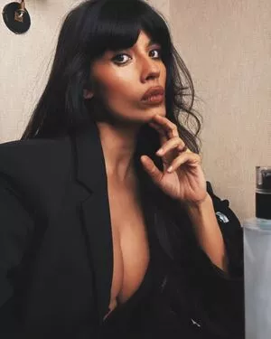 Jameela Jamil / jameelajamil nude photo #0129