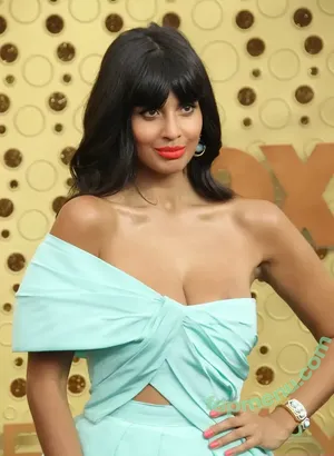 Jameela Jamil / jameelajamil nude photo #0142