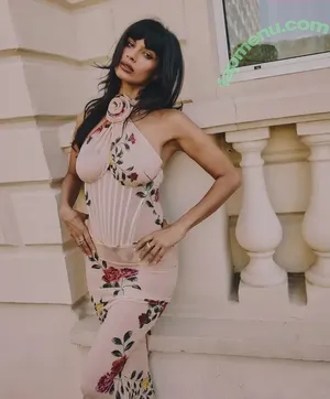 Jameela Jamil / jameelajamil nude photo #0193