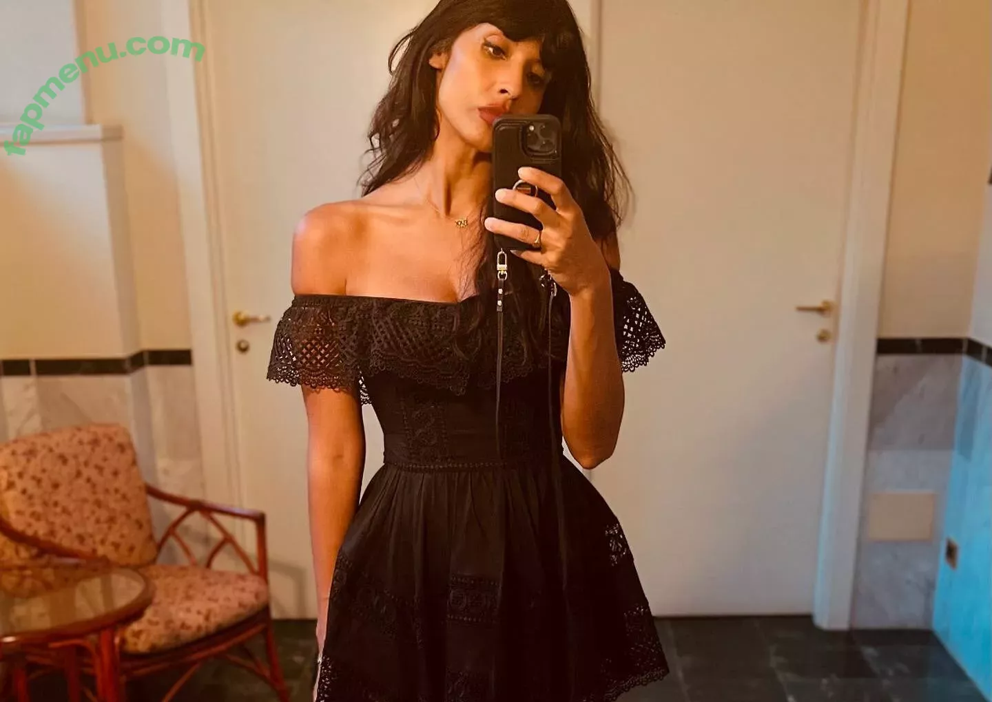 Jameela Jamil nude photo #0101 (jameelajamil)