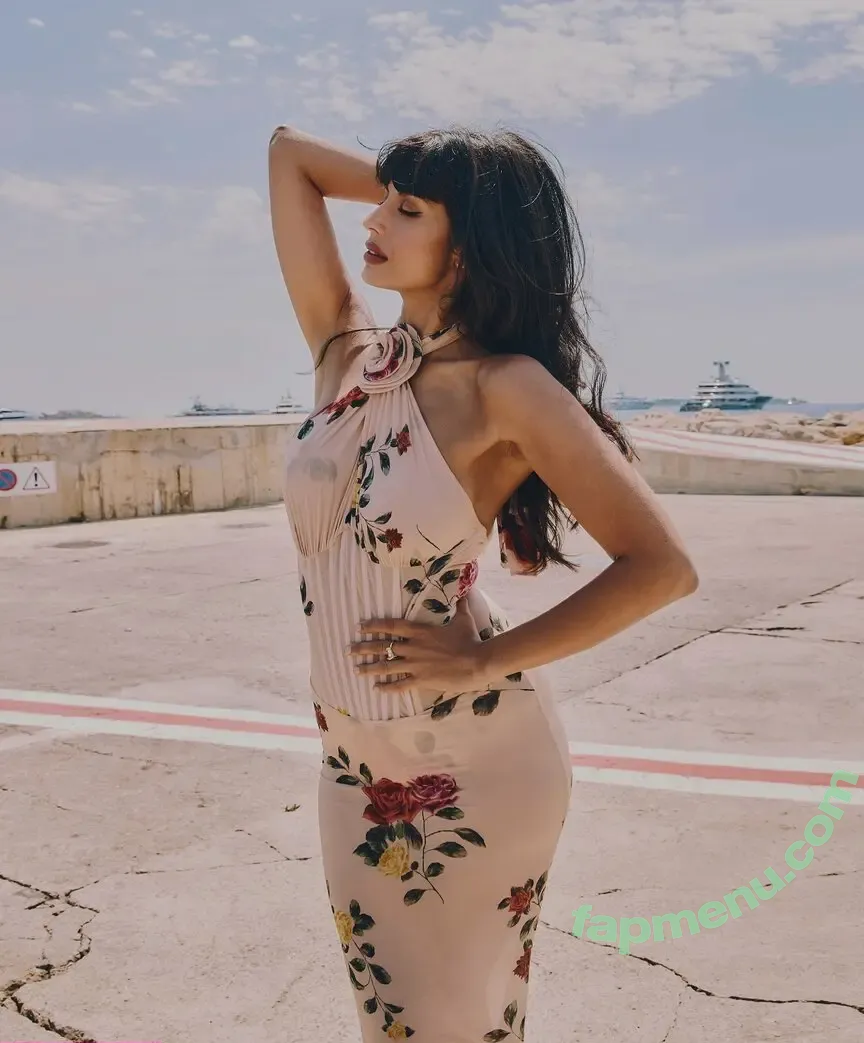 Jameela Jamil nude photo #0195 (jameelajamil)