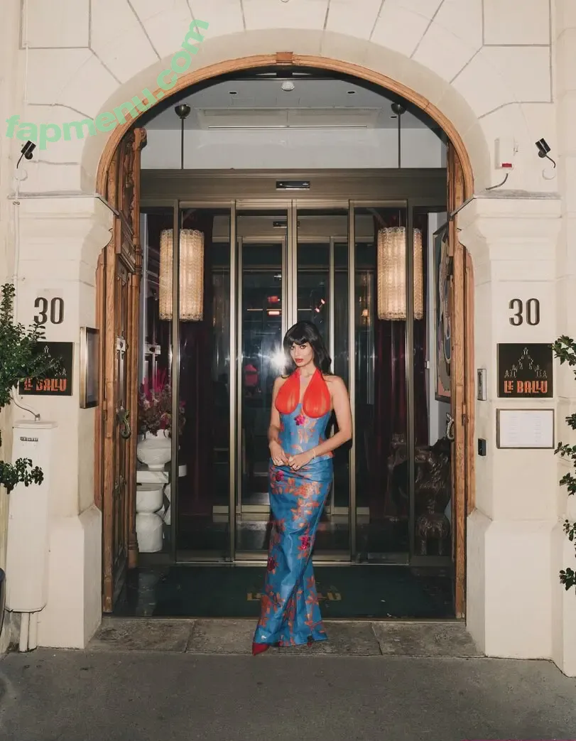 Jameela Jamil nude photo #0216 (jameelajamil)