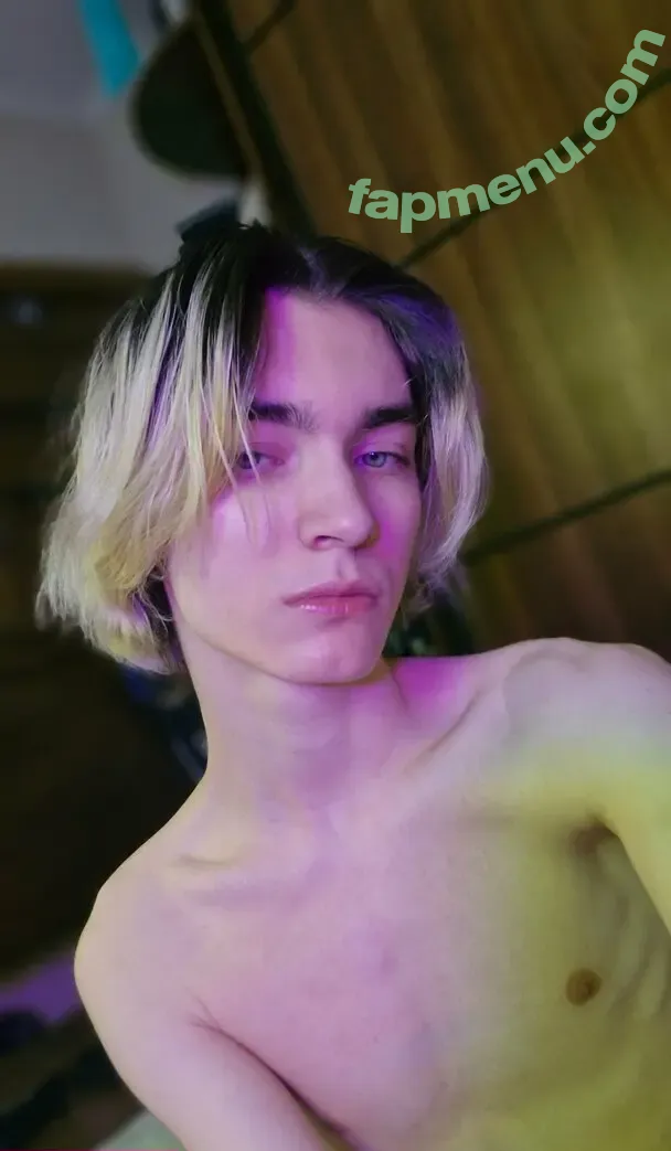 james.yxl nude photo #0017 (yourxlover)