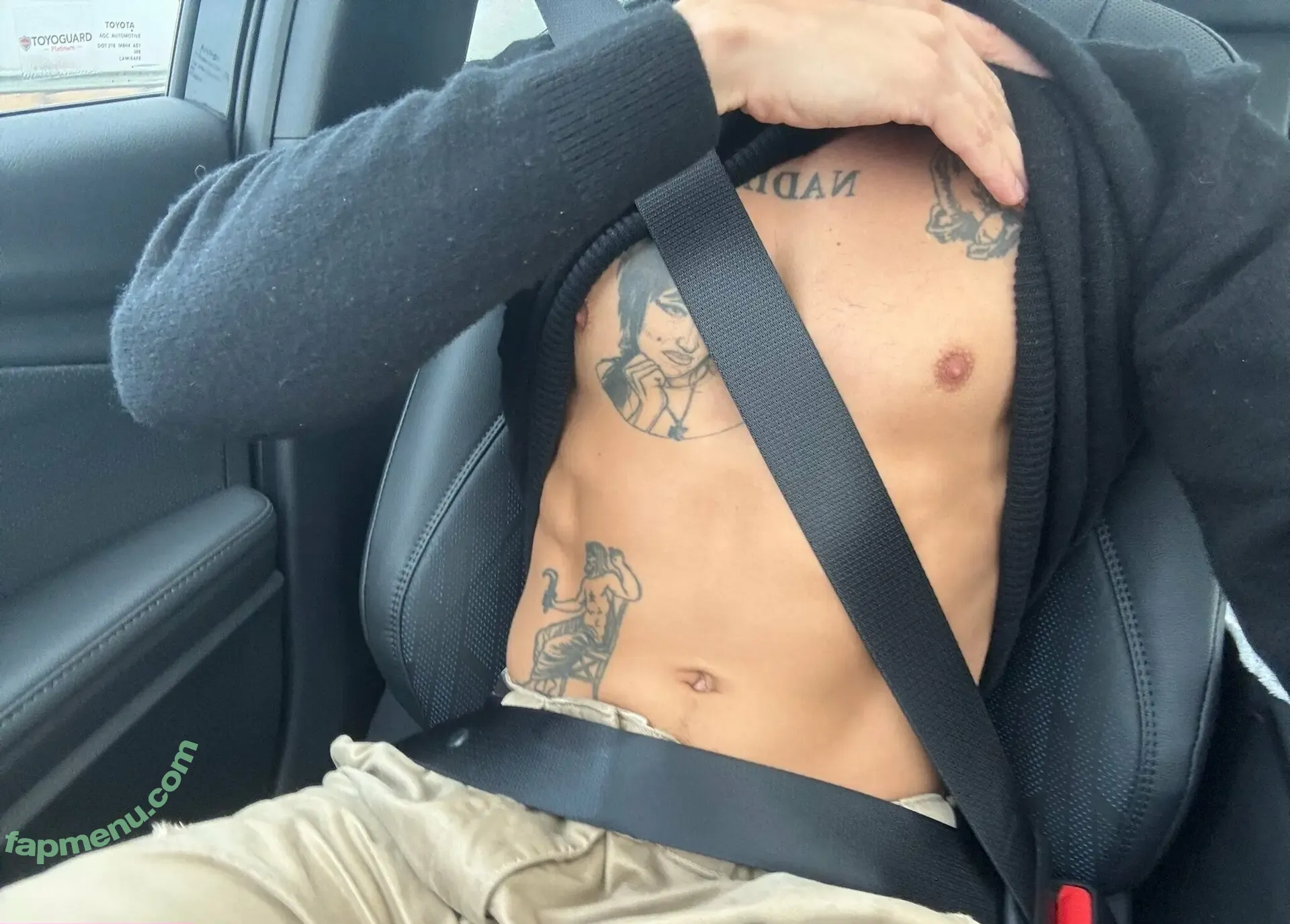 jamesluckysz nude photo #0004 (jamesluckysz)