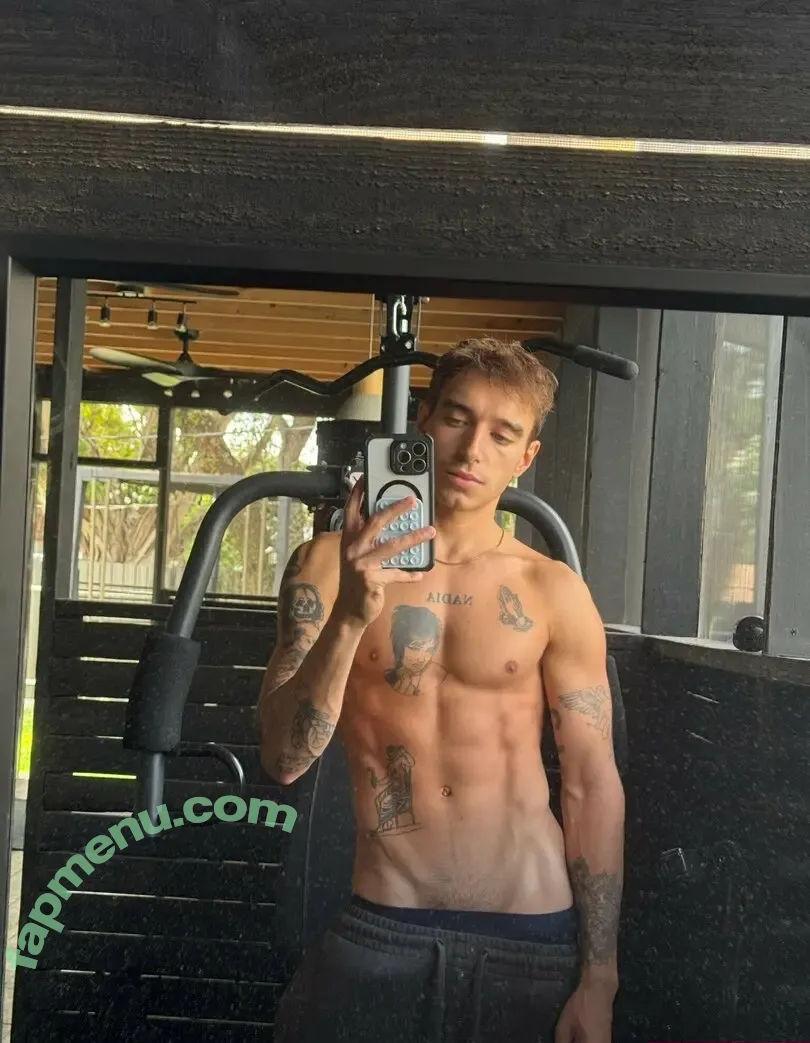 jamesluckysz nude photo #0006 (jamesluckysz)