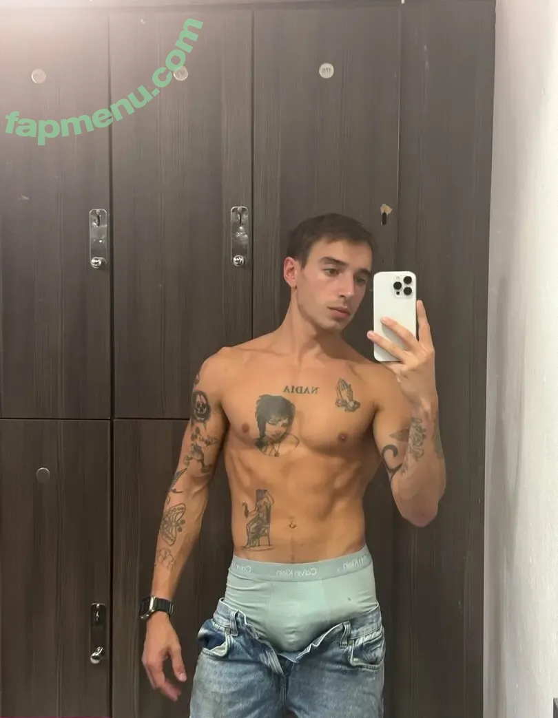jamesluckysz nude photo #0006 (jamesluckysz)