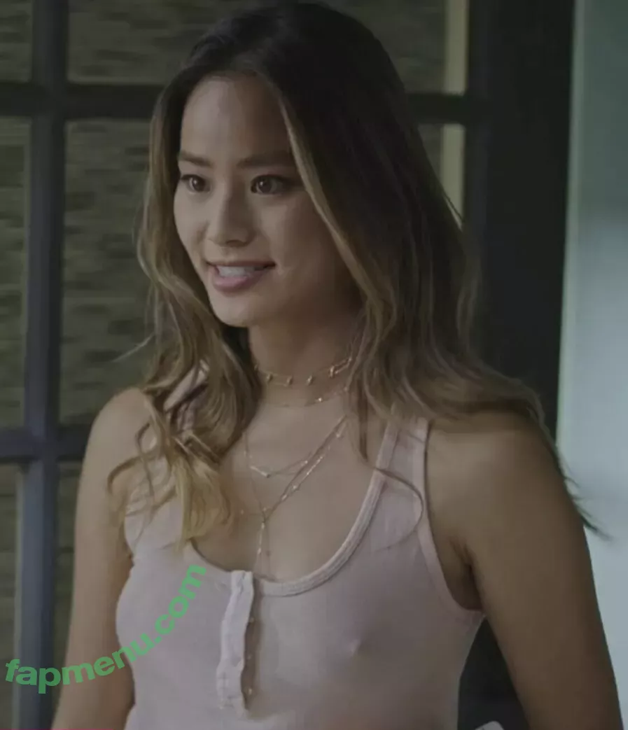 Jamie Chung nude photo #0029 (jamiechung1 / jamiejchung / spicysneakerhead)