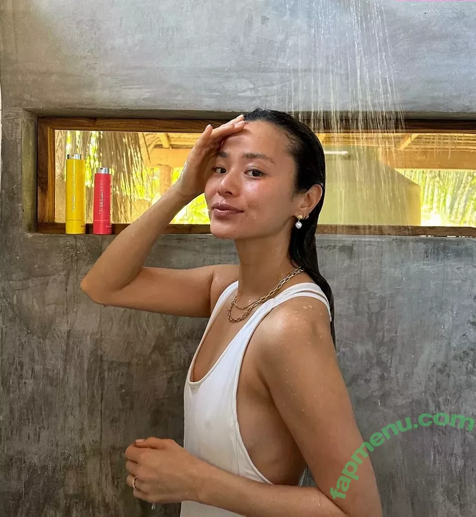 Jamie Chung nude photo #0086 (jamiechung1 / jamiejchung / spicysneakerhead)