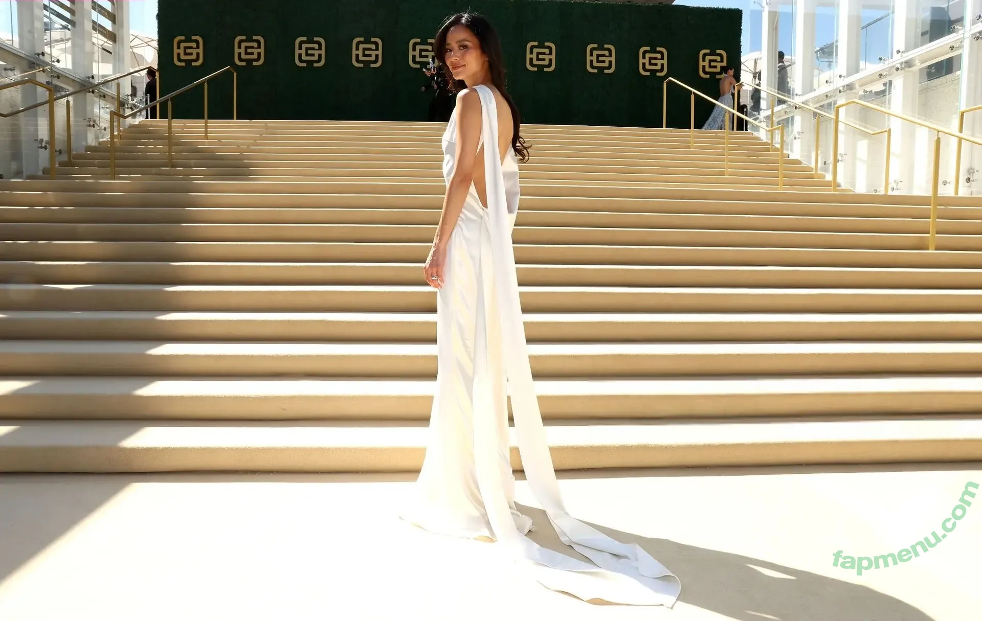 Jamie Chung nude photo #0320 (jamiechung1 / jamiejchung / spicysneakerhead)