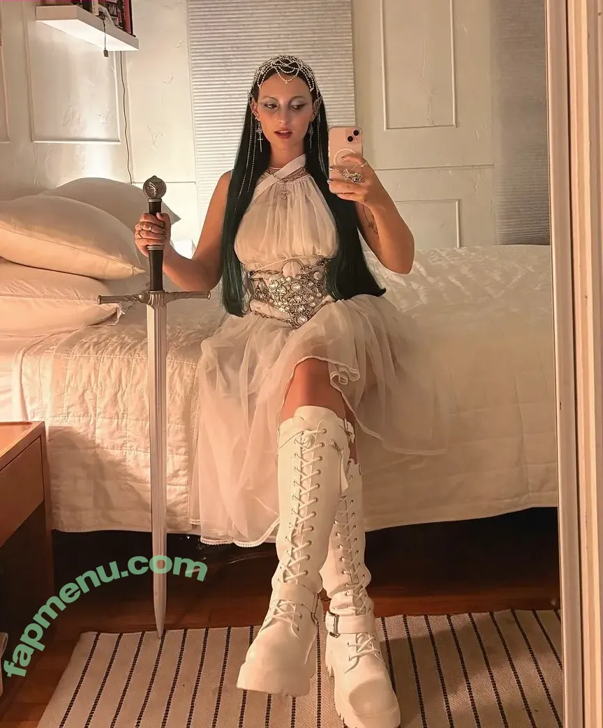 Jamie Lou Stenzel nude photo #0049 (Au / heyitsau_ra)