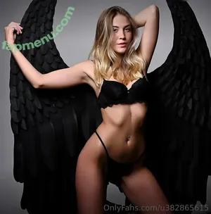  nude photo #0001