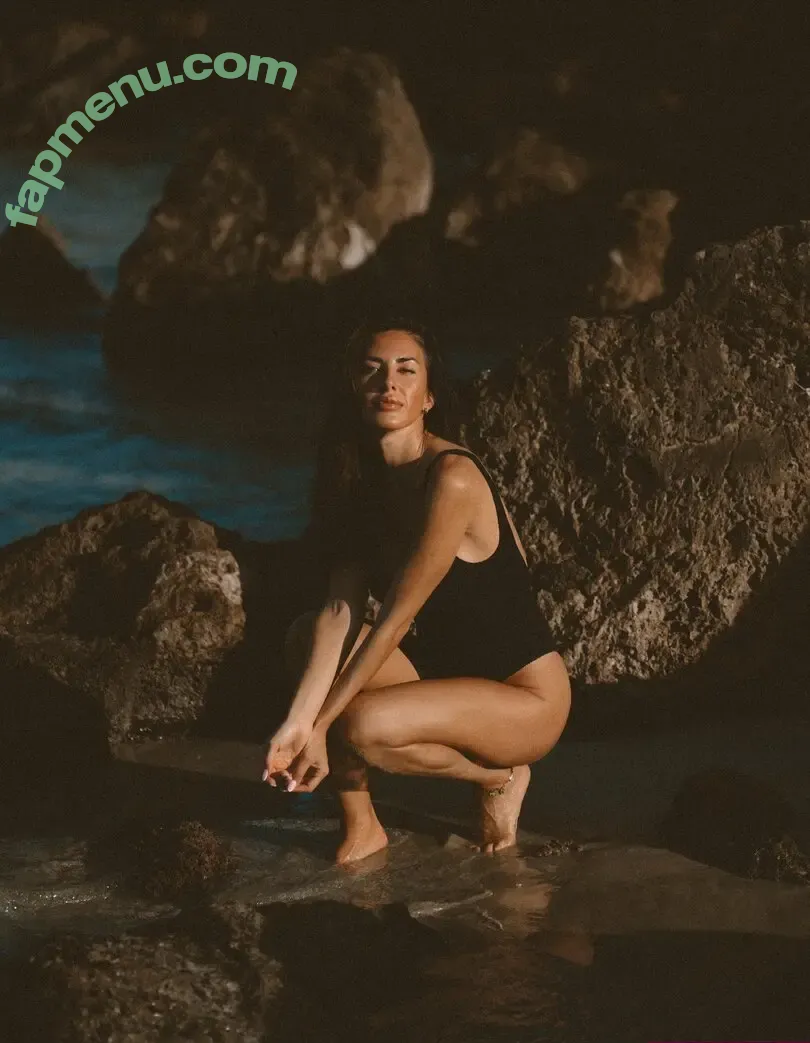 Jana Azizi nude photo #0220 (jana_azizi / janaazizi / janaazizirtl)