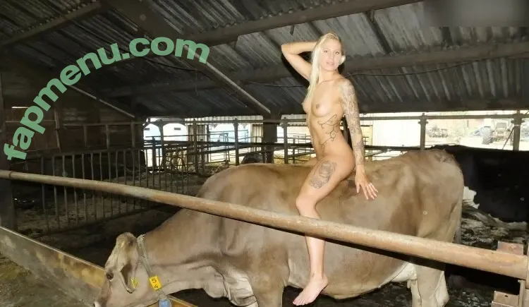 Jana Heeckt nude photo #0006 (Jana Heeckt)