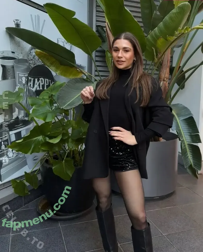 Jana Wosnitza nude photo #0229 (janawosnitza)