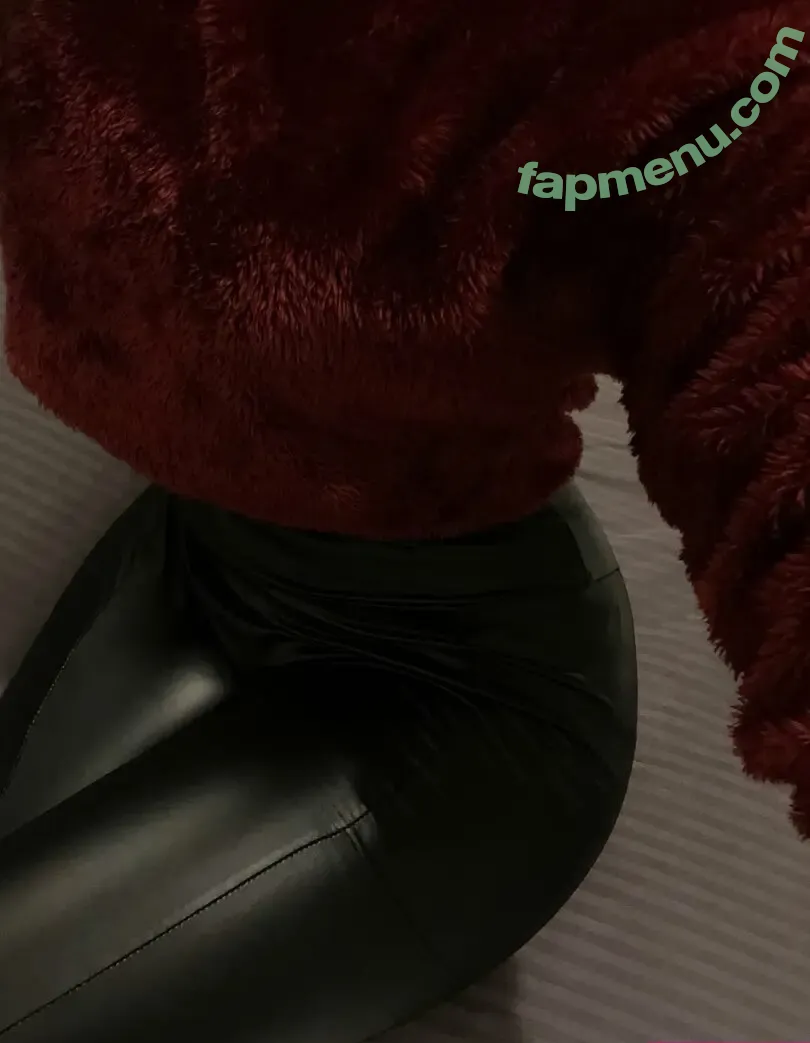 Jananivisalakshi nude photo #0003 (Janani visaalakshi)