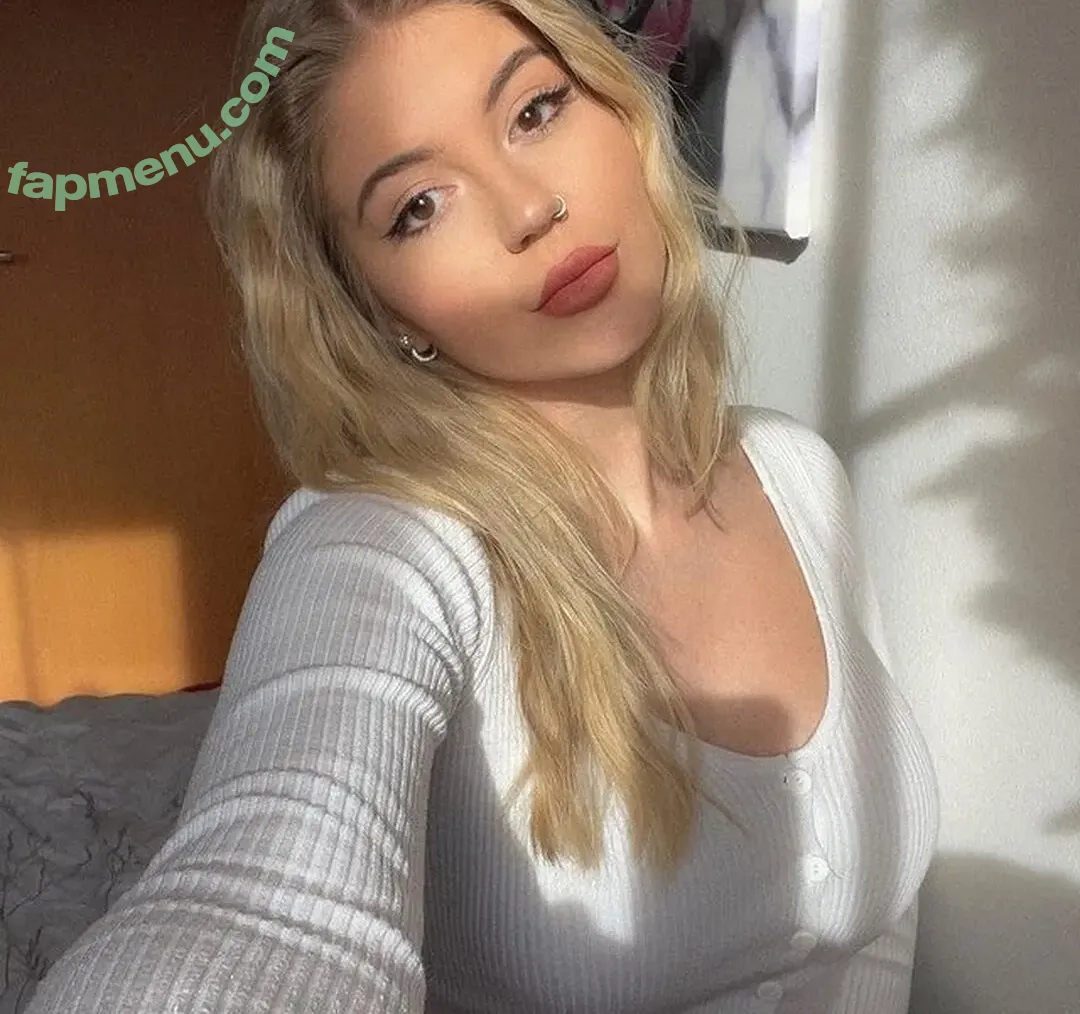 Janaxf nude photo #0014 (janaxfz)