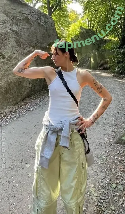 Janaxnell nude photo #0331 (janaxnell_official)