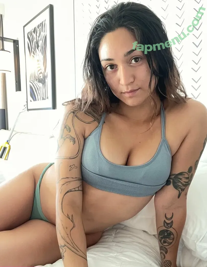 Jane Bee nude photo #0056 (incogbeetoe / itsjanebee)