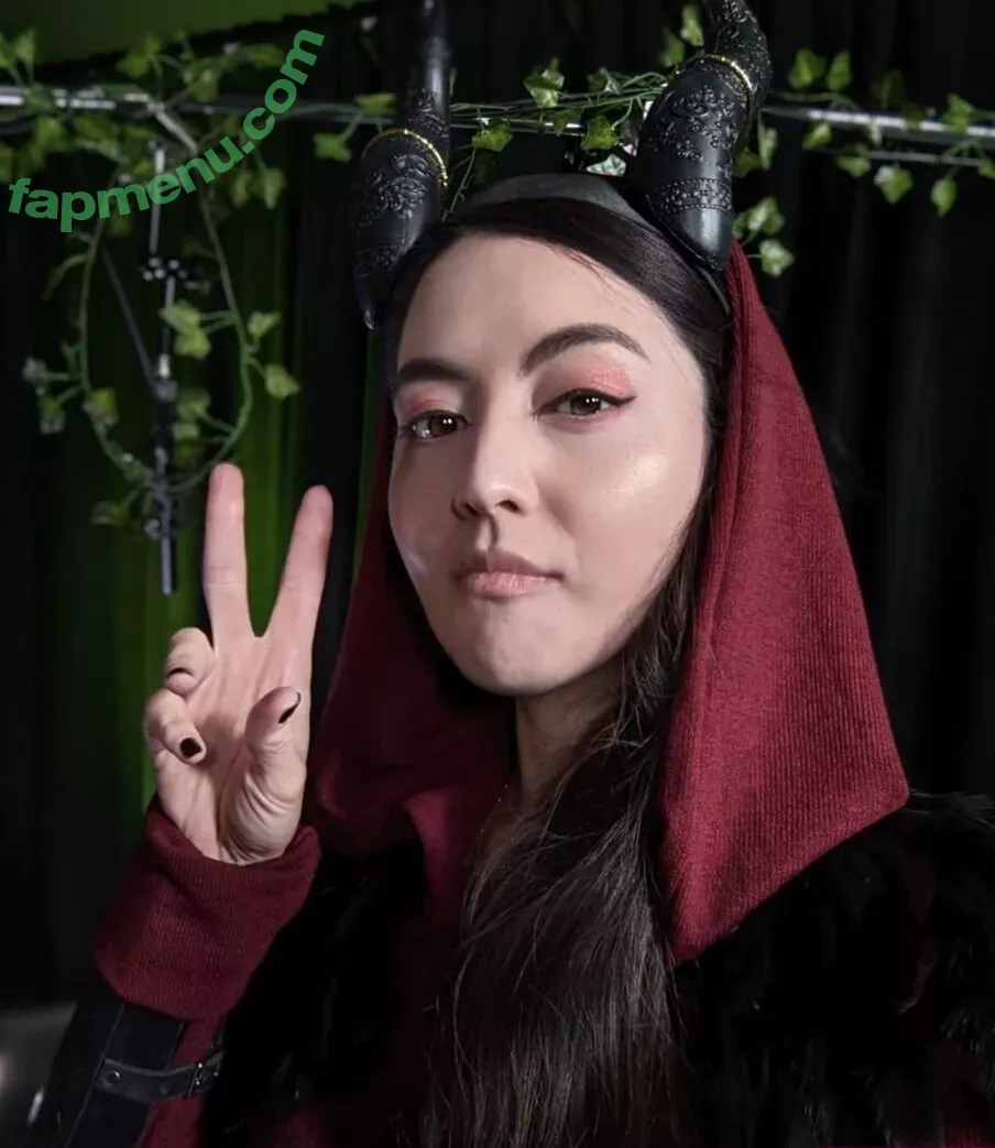 Jane Douglas nude photo #0011 (OXClub / OutsideXbox / janedouglas / penny_dreadful)
