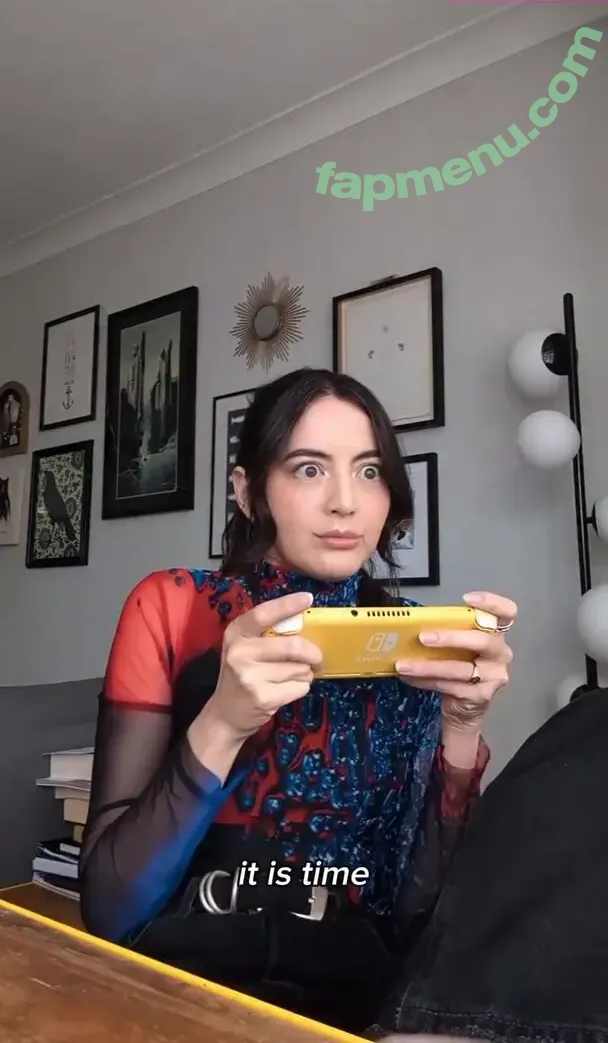 Jane Douglas nude photo #0555 (OXClub / OutsideXbox / janedouglas / penny_dreadful)