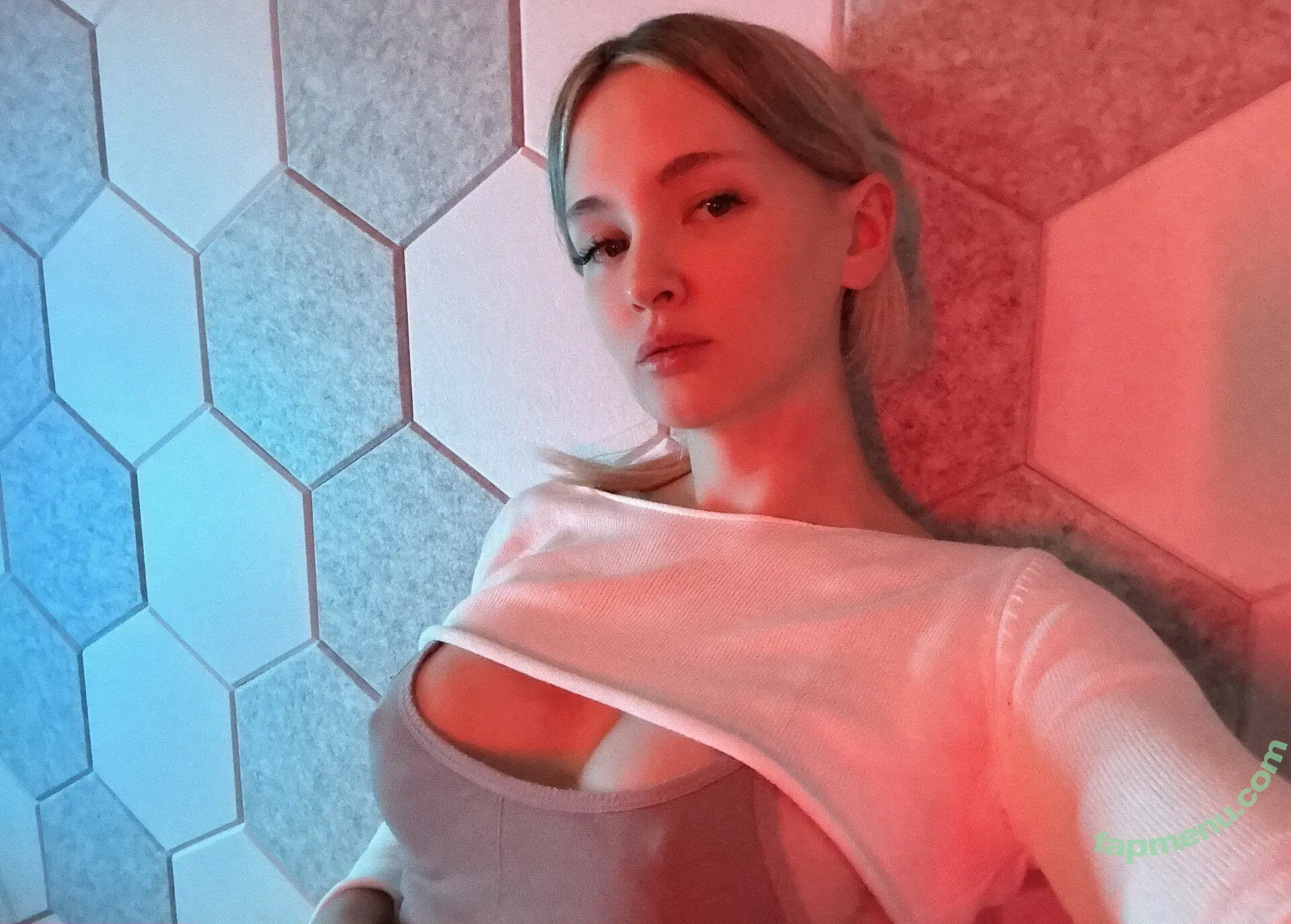 Jane Wild nude photo #0232 (gilticus / janeandthelion)