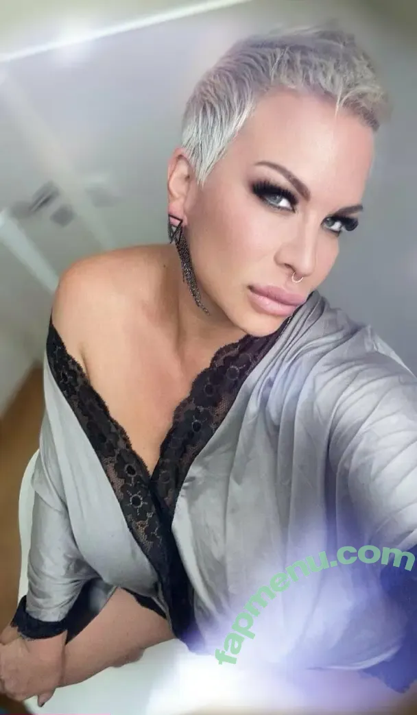 janeblondofc nude photo #0004 (janeblondofc)