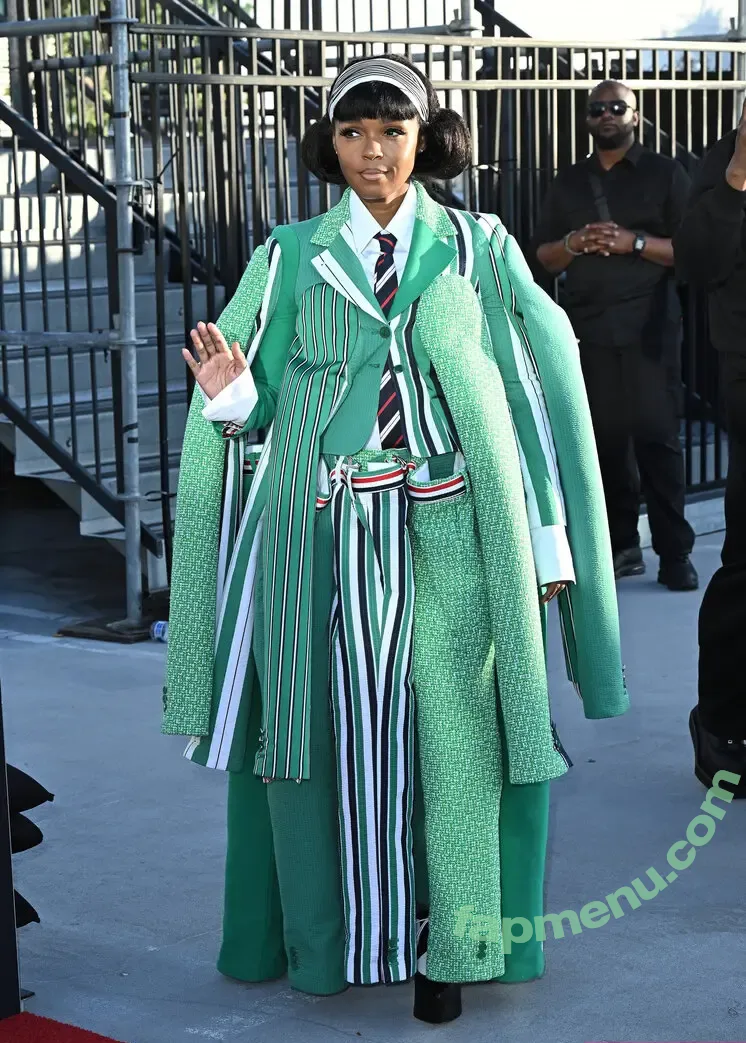 Janelle “Jane” Monáe nude photo #0200 (janellemonae)