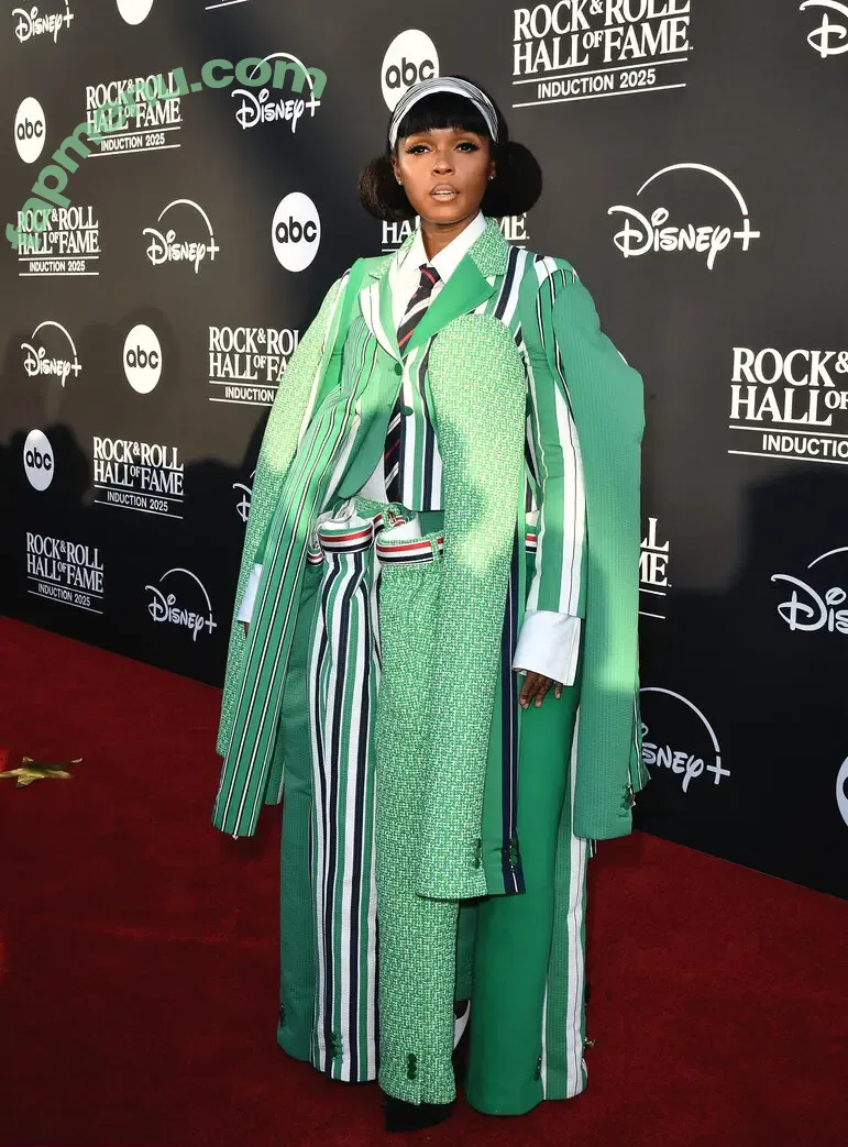 Janelle “Jane” Monáe nude photo #0206 (janellemonae)