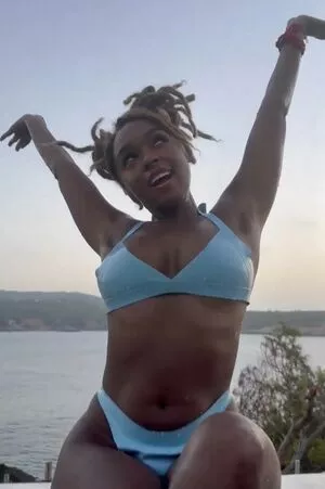 Janelle Monae / janellemonae nude photo #0101